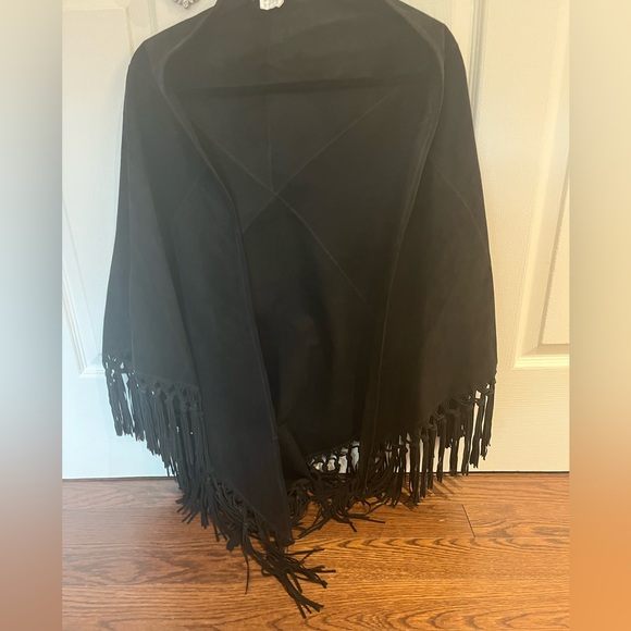 Pinotti made in Italy Black Leather/Suede fringe shawl - Picture 4 of 9